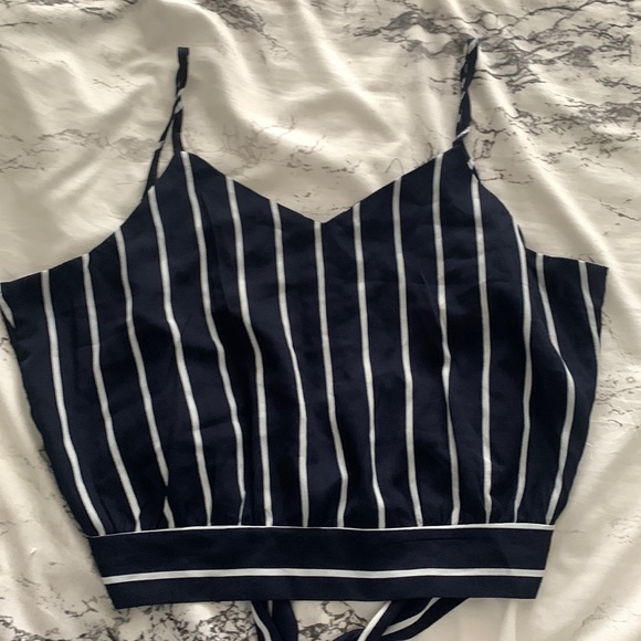 tie back tank top - Picture 1 of 4